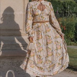 Lisa Danielle Spell Garden Rose Set